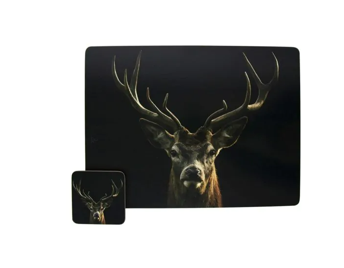 Mars & More Set de table cerf rouge noir 30x40cm (4)