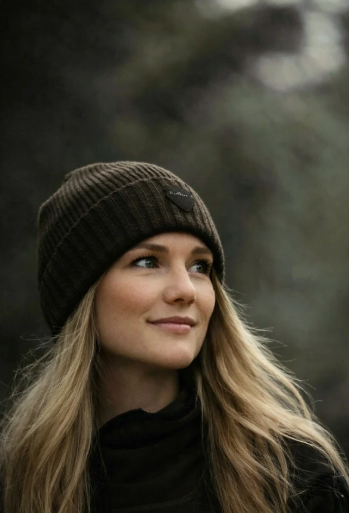 Northern Hunting Bonnet