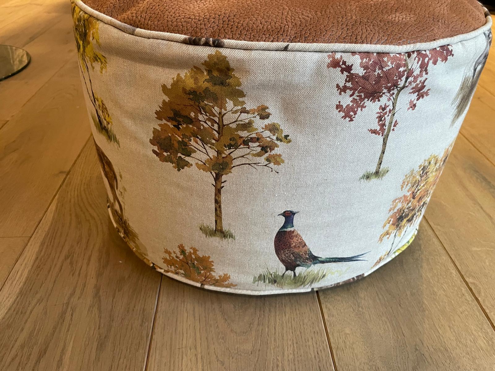 Hermine P pouf/ tabouret animaux de la forêt